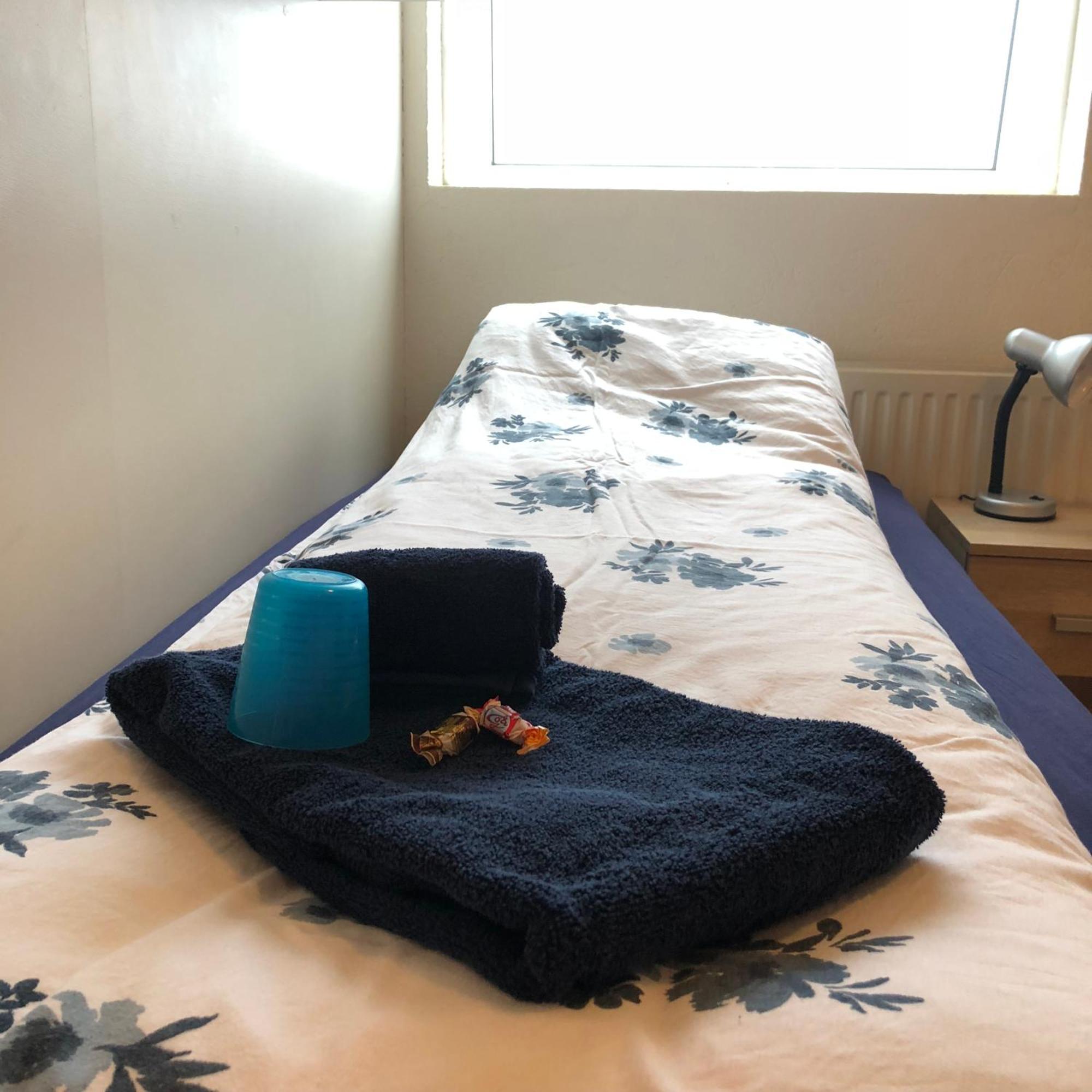Vestmannsvatn Guesthouse Athaldalur Quarto foto